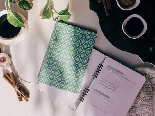 How an Expense Tracker Can Save You Thousand of rupees - ekatrahandmade.com