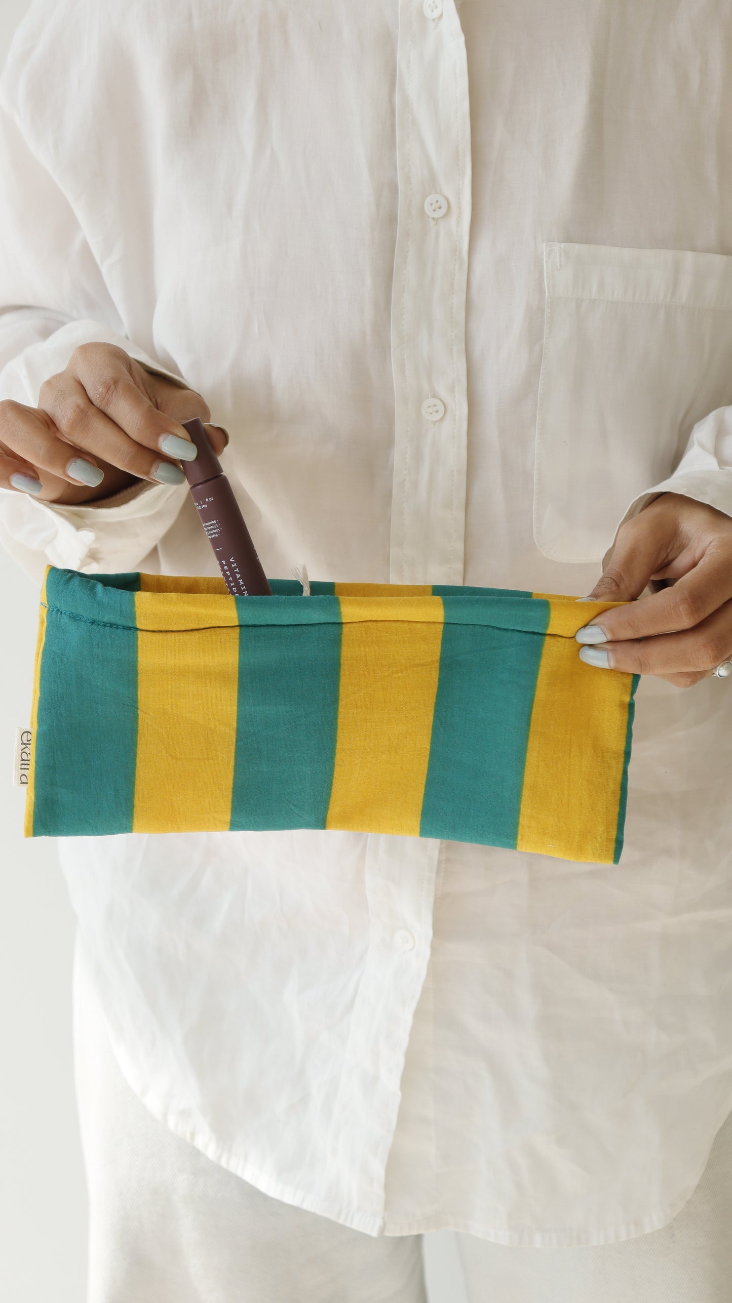 Sustainable Cotton Travel Pouch/Organizer by Ekatra - Small Pouch