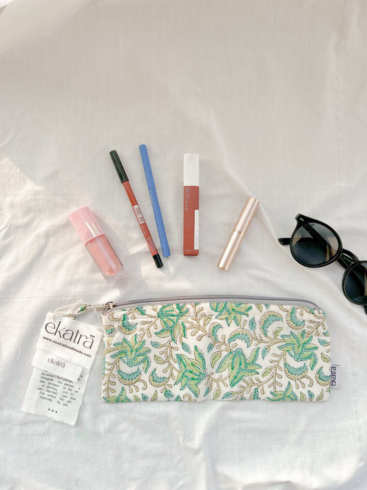 Sustainable Cotton Travel Pouch/Organizer by Ekatra - Small Pouch