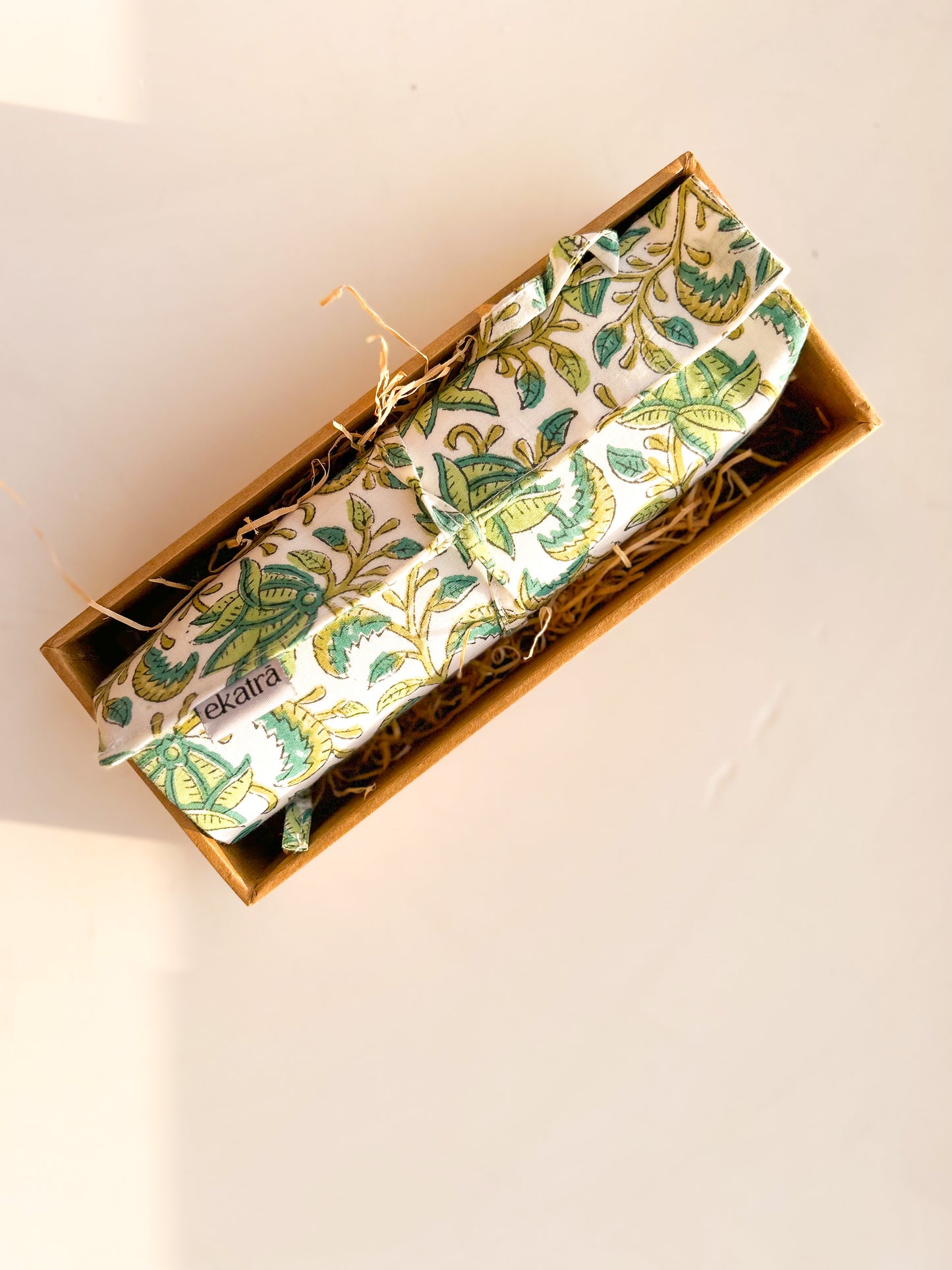 Roll Up Case - Green floral