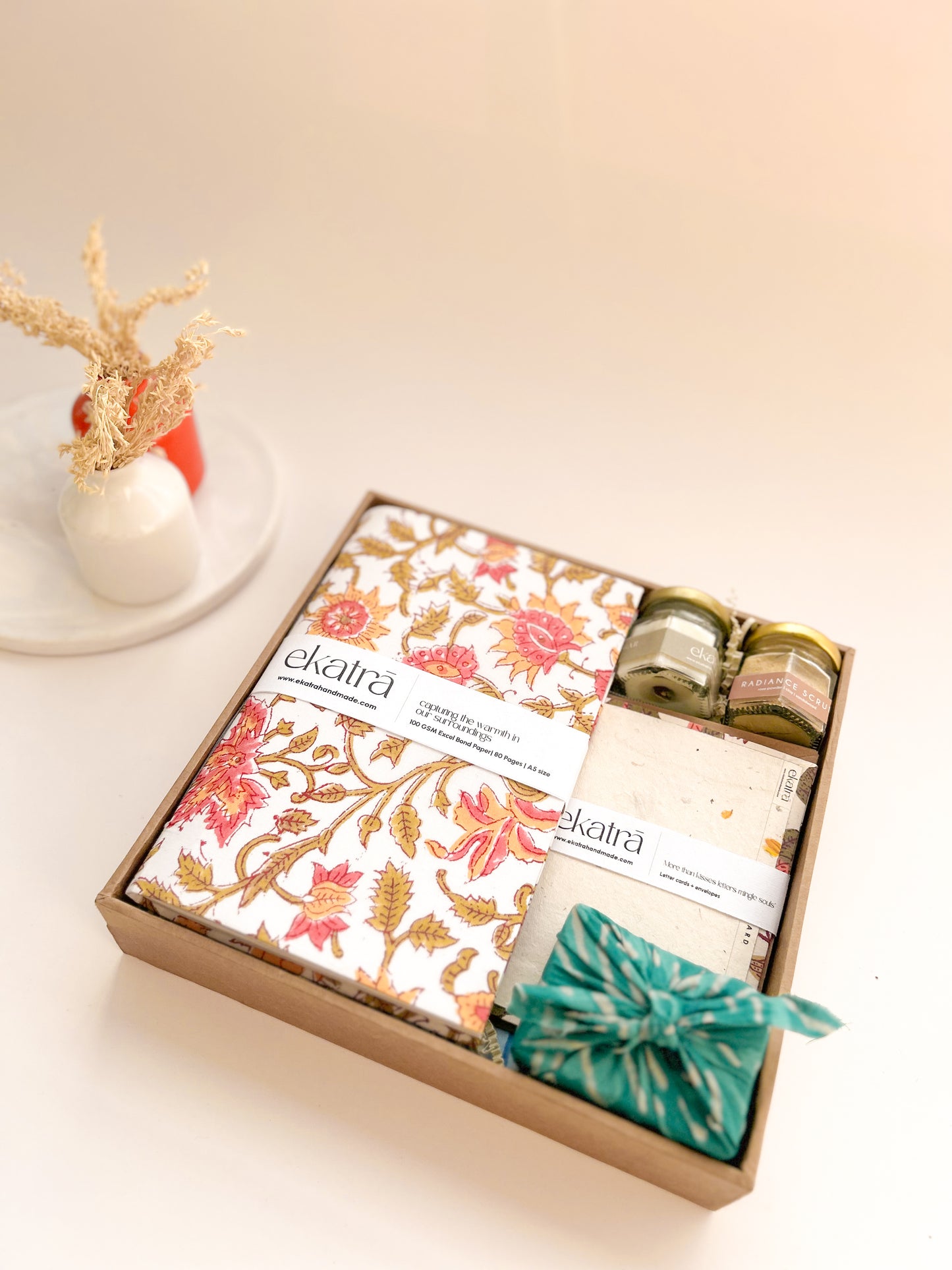 Sustainable Wellness Hamper for all by Ekatra - Pink Floral