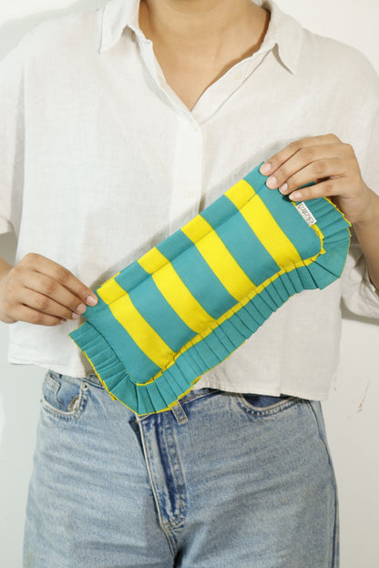 Small Frill Pouch