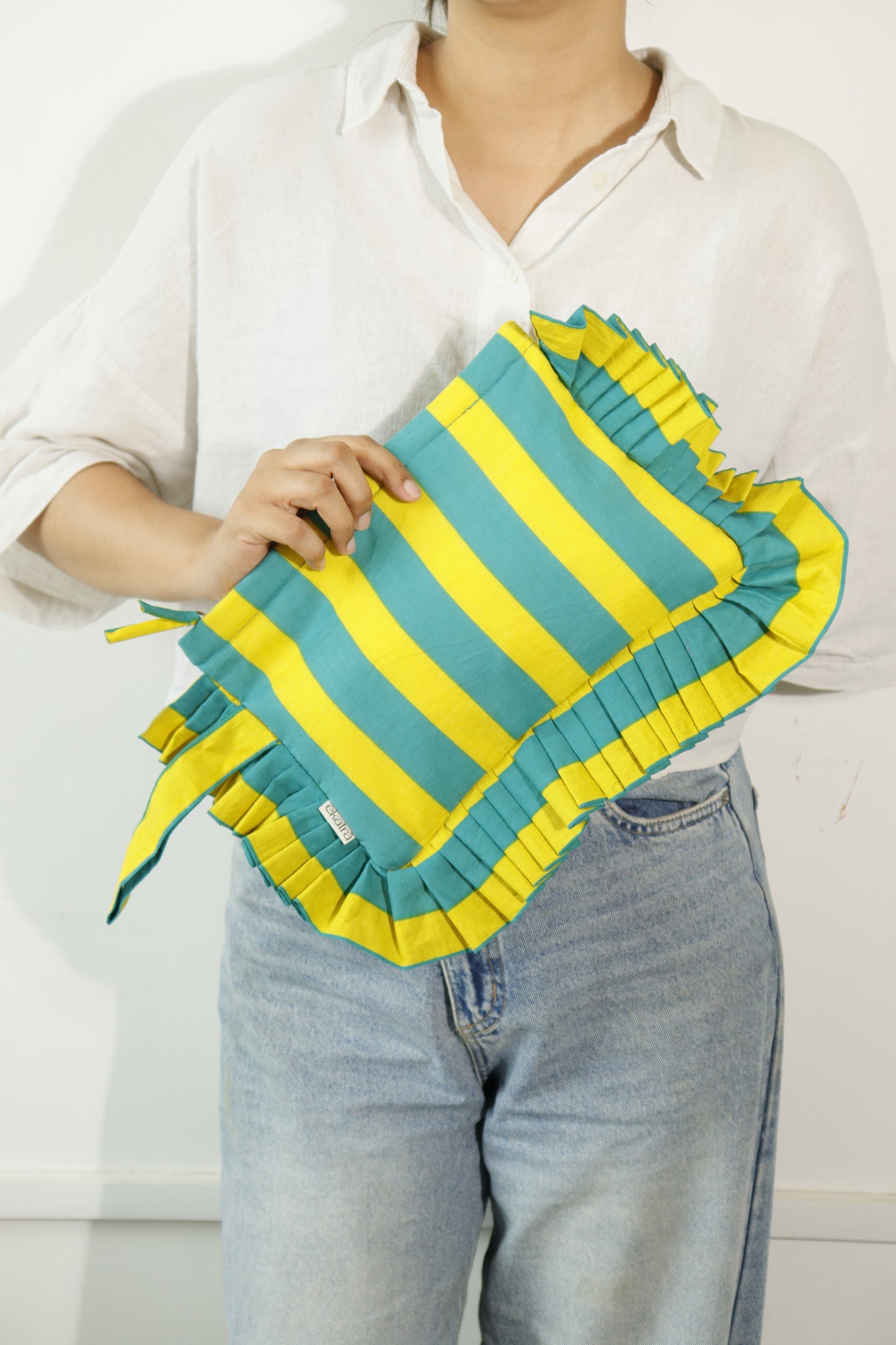 The Big Frill Pouch