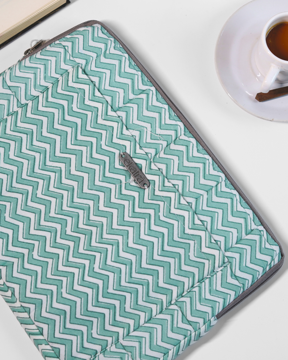 Sustainable Handmade Cotton Laptop Sleeve/Laptop Cover by Ekatra - Green chevron