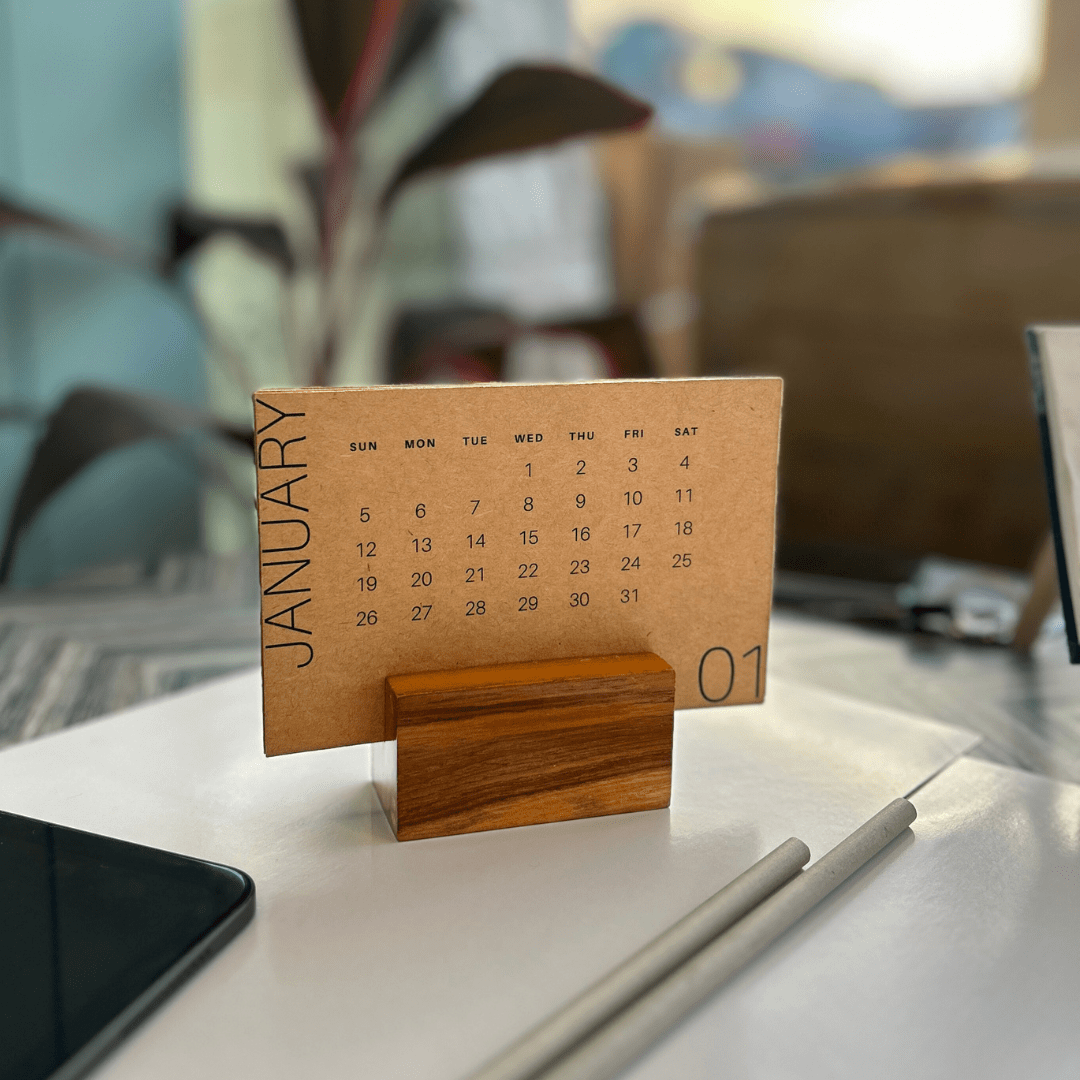 Desk 2025 Calendar