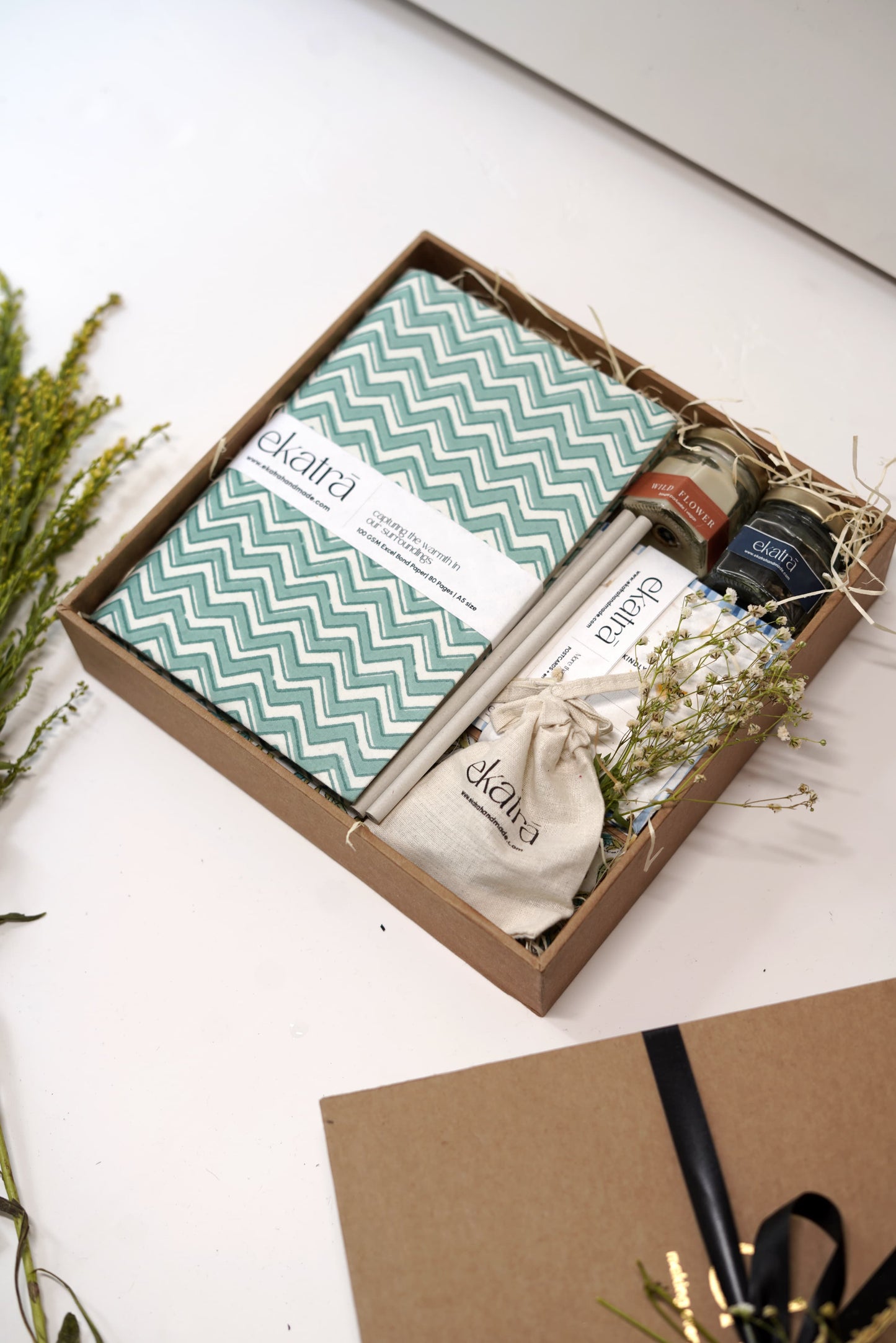 Sustainable Thoughtful Hamper by Ekatra - Green Chevron