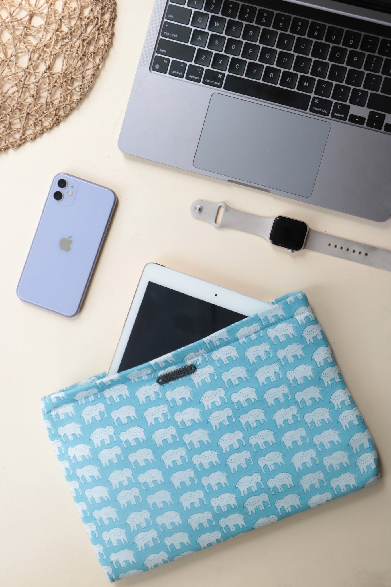 I-pad Sleeve Elephant Motif