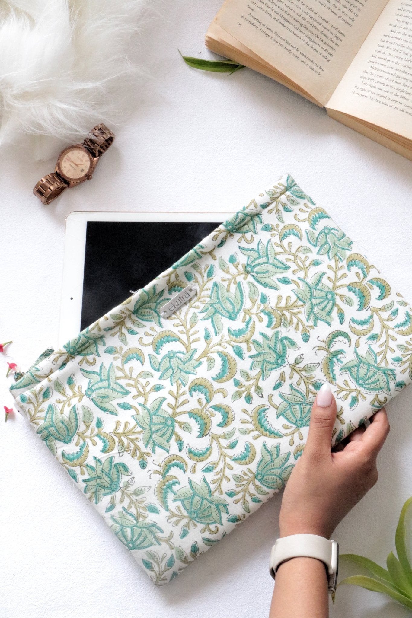 I-pad Sleeve Green Floral 10.9"