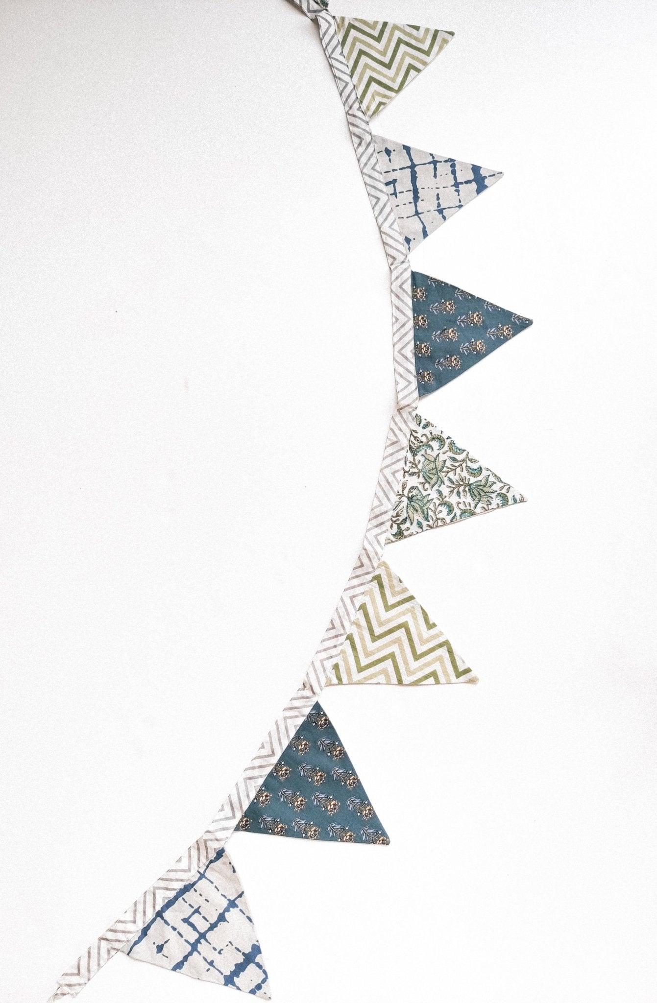 Sustainable Cotton Bunting by Ekatra - Assorted