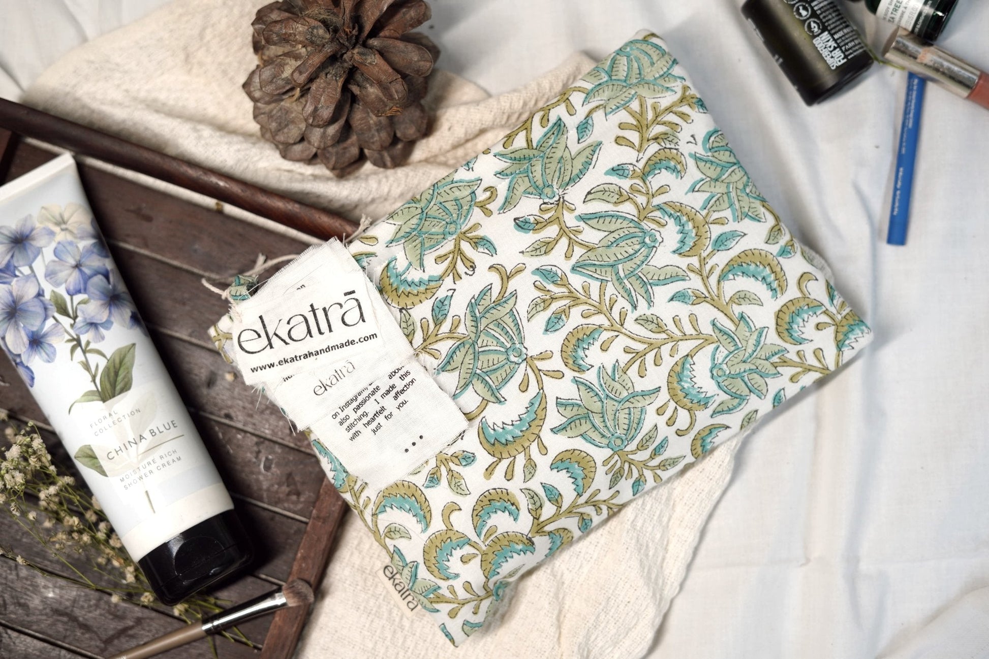 Sustainable Cotton Travel Pouch/Organizer by Ekatra Green Floral