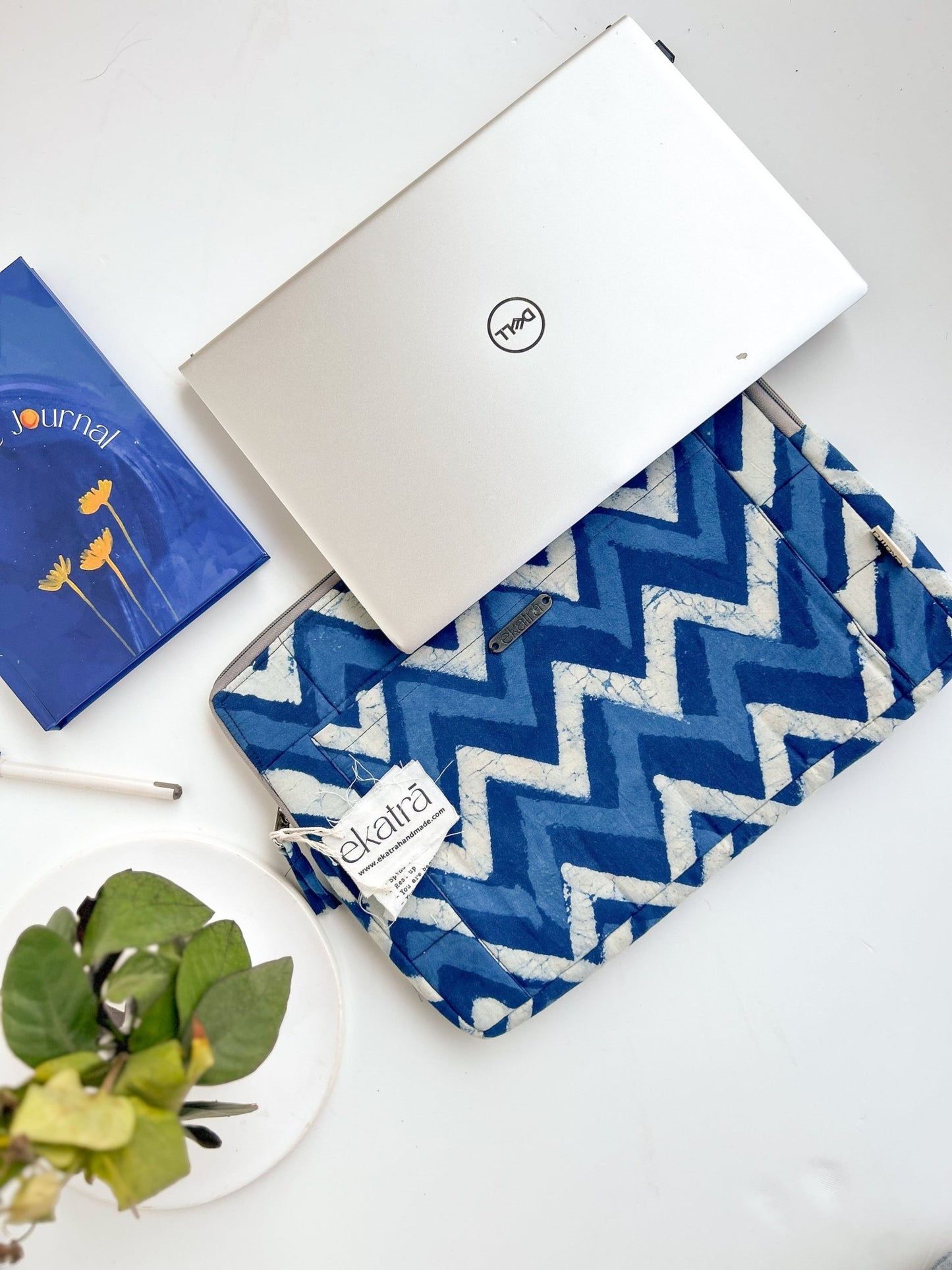 Sustainable Handmade Cotton Laptop Sleeve/Laptop Cover by Ekatra -Indigo Chevron