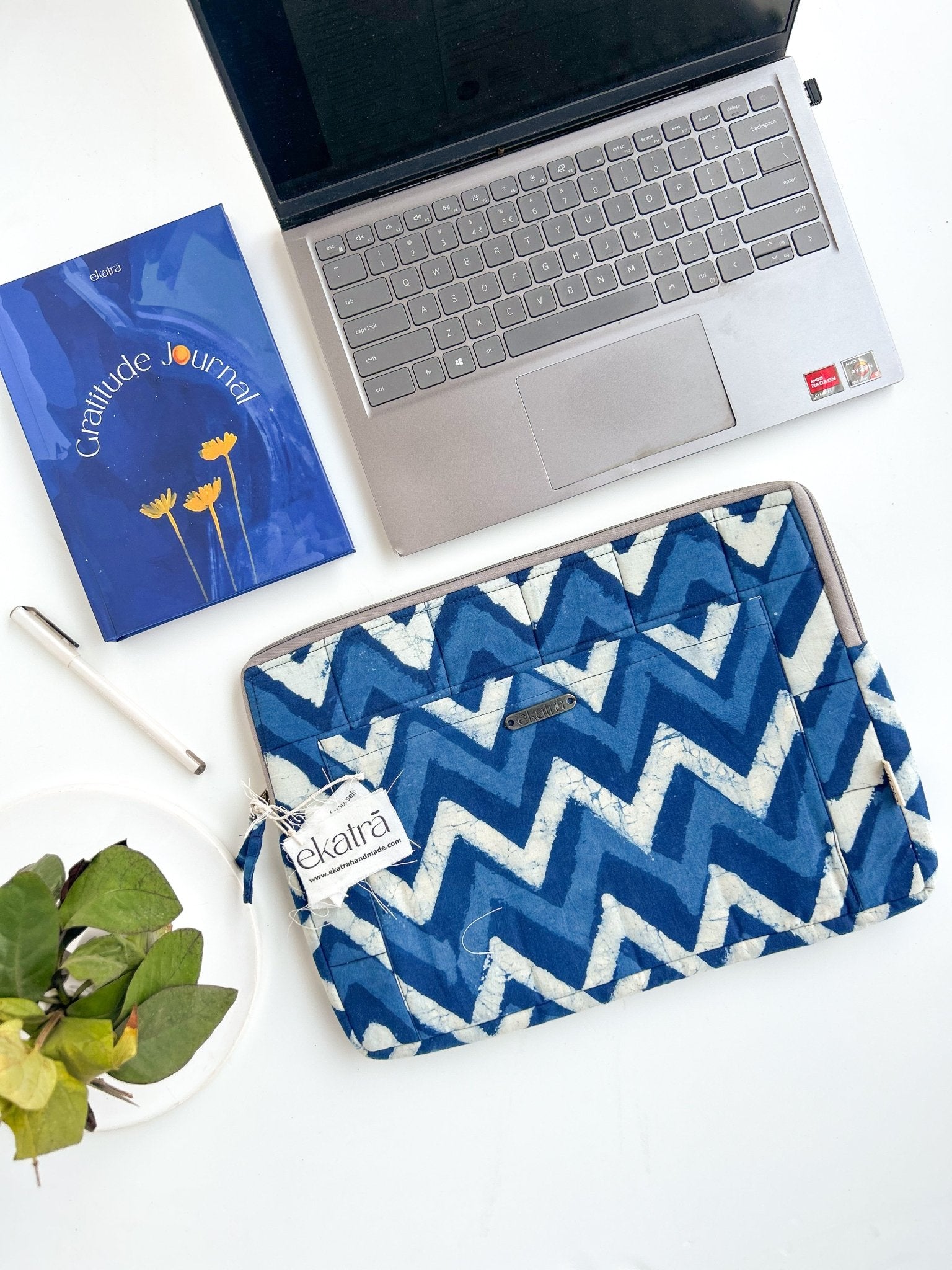 Sustainable Handmade Cotton Laptop Sleeve/Laptop Cover by Ekatra -Indigo Chevron