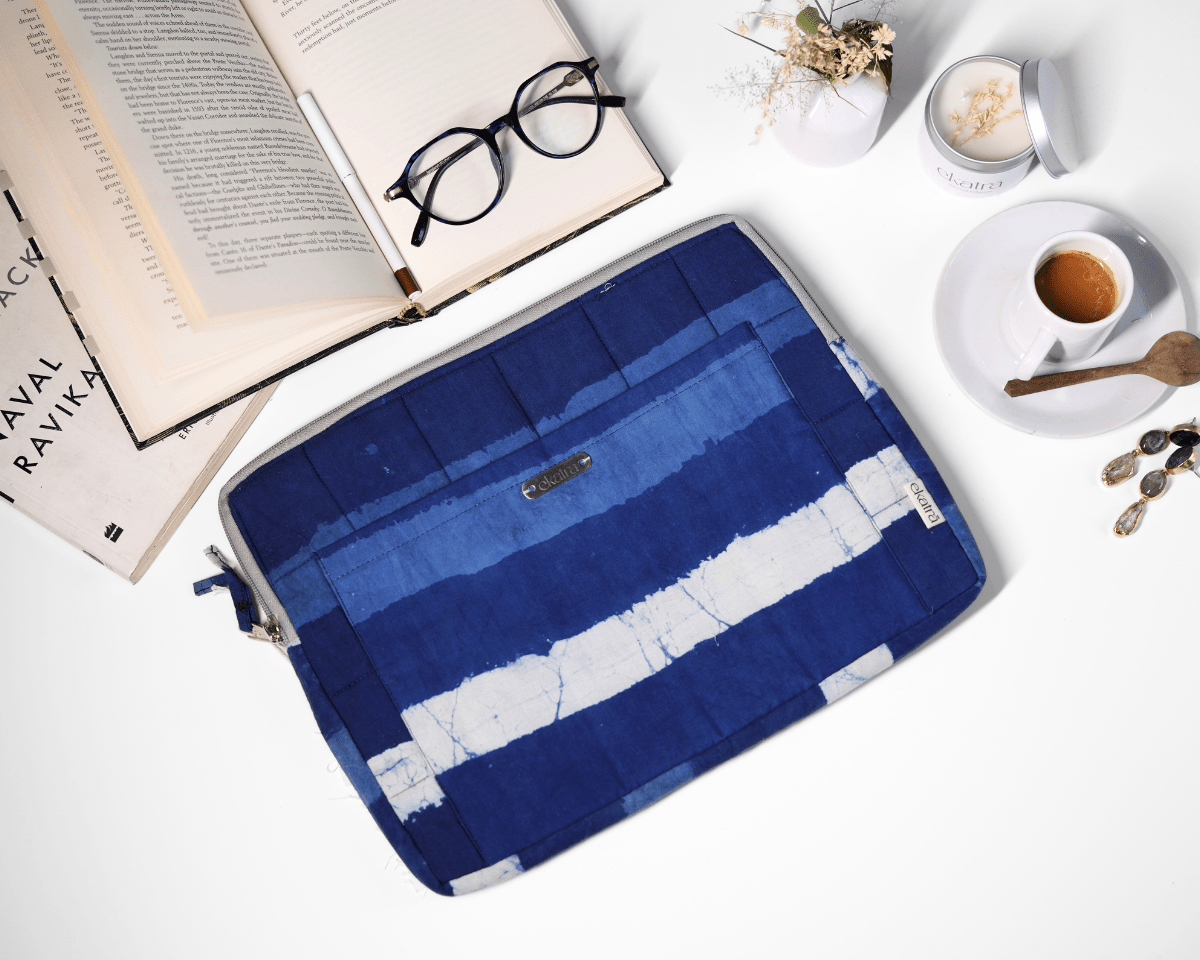 Sustainable Handmade Cotton Laptop Sleeve/Laptop Cover by Ekatra - Indigo stripes