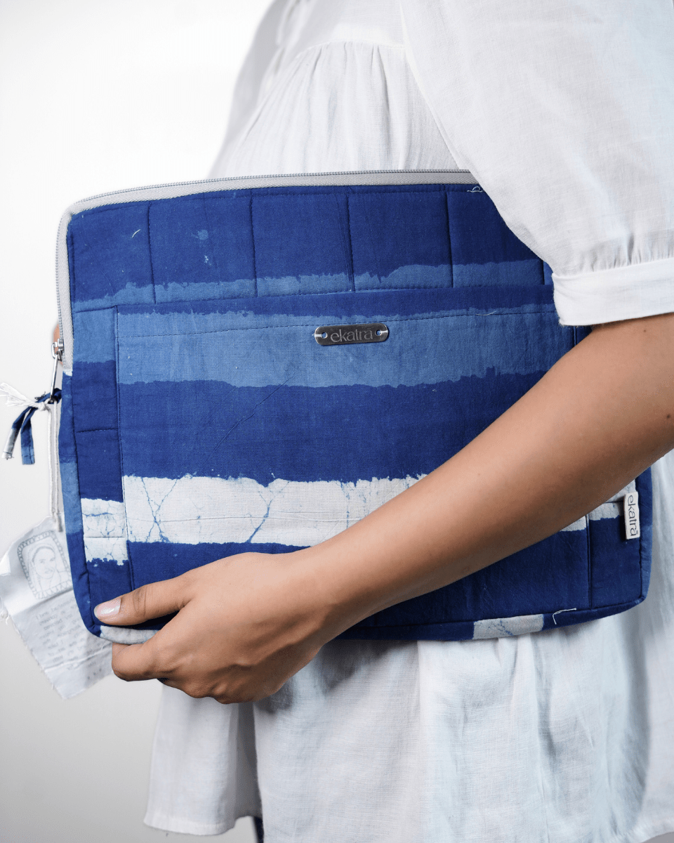 Sustainable Handmade Cotton Laptop Sleeve/Laptop Cover by Ekatra - Indigo stripes