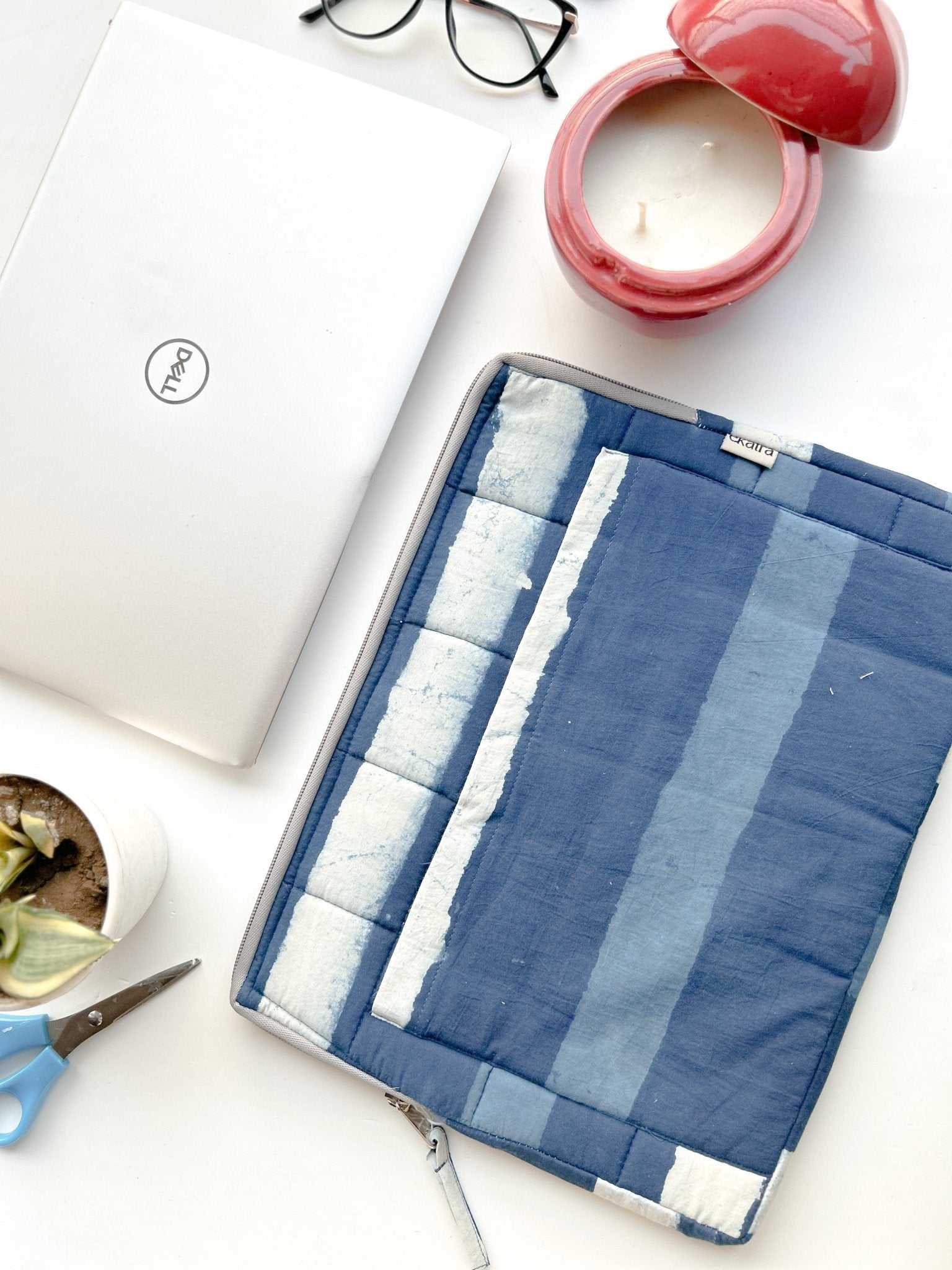 Sustainable Handmade Cotton Laptop Sleeve/Laptop Cover by Ekatra - Indigo stripes