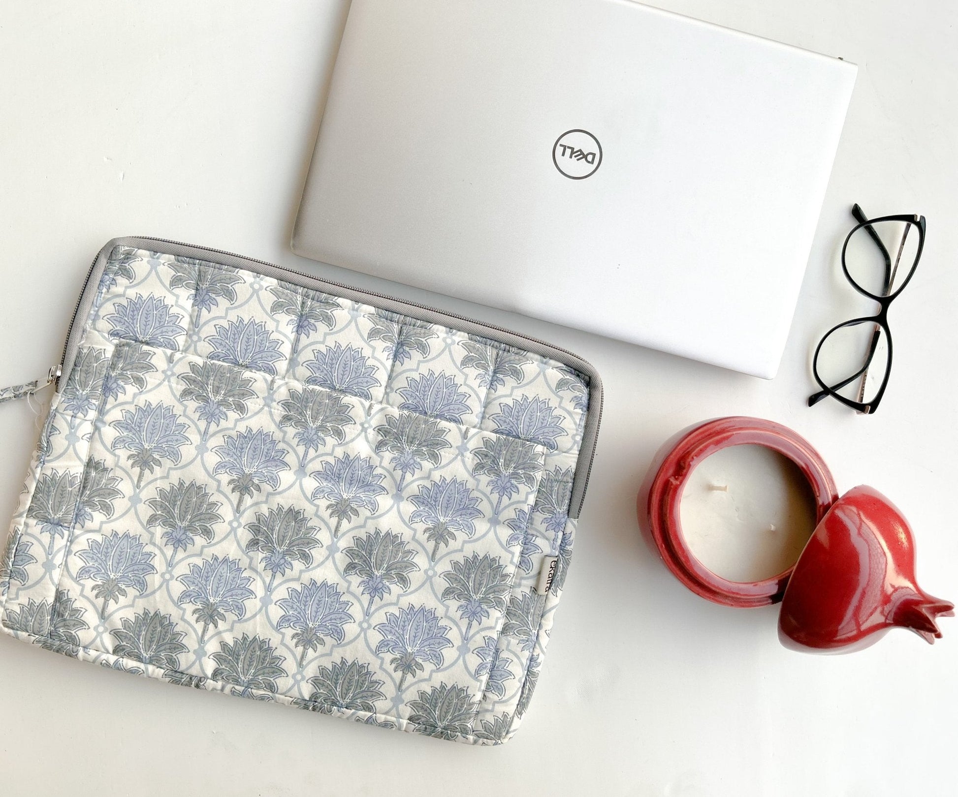 Sustainable Handmade Cotton Laptop Sleeve/Laptop Cover by Ekatra - Lotus