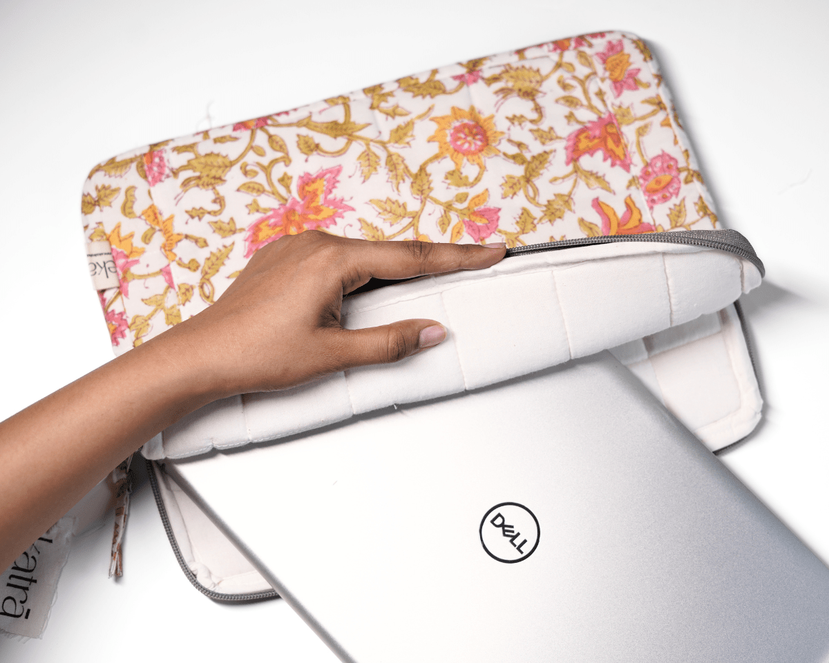 Sustainable Handmade Cotton Laptop Sleeve/Laptop Cover by Ekatra - Pink floral