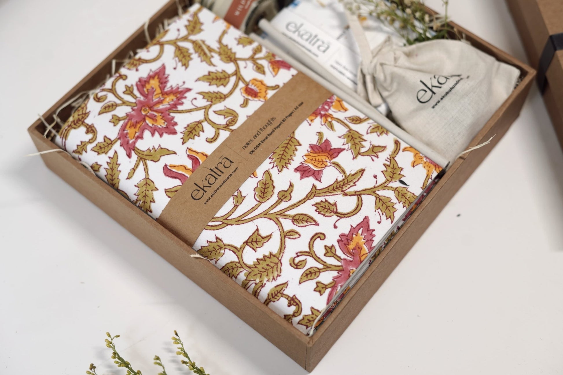 Sustainable Thoughtful Hamper by Ekatra - Pink Floral