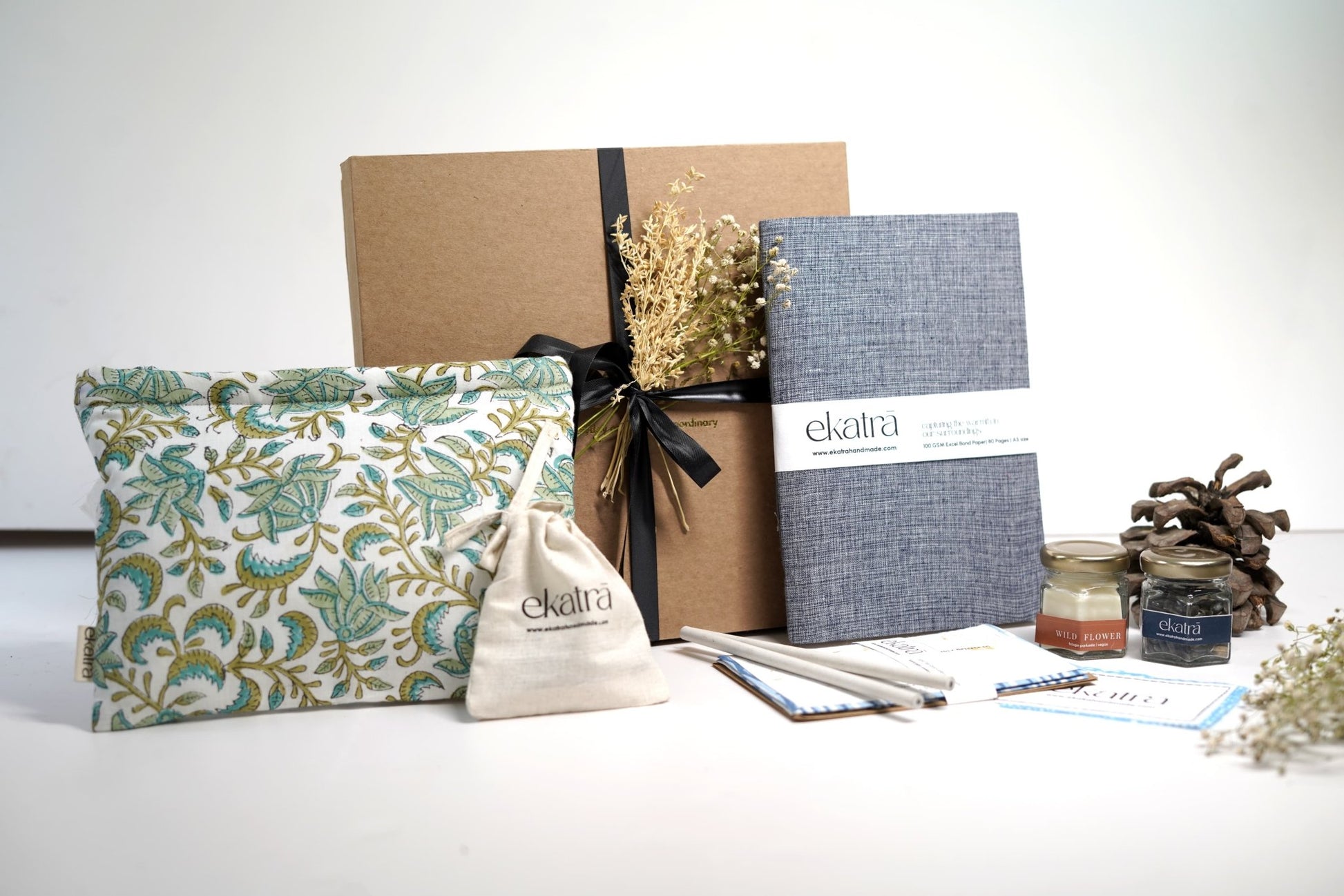 Sustainable Thoughtful Hamper by Ekatra Solid Grey