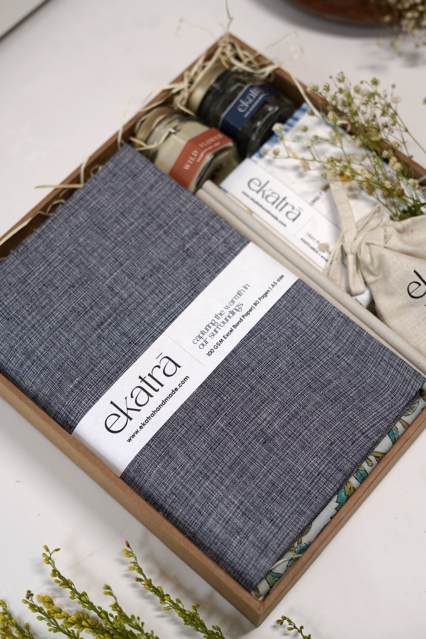 Sustainable Thoughtful Hamper by Ekatra Solid Grey